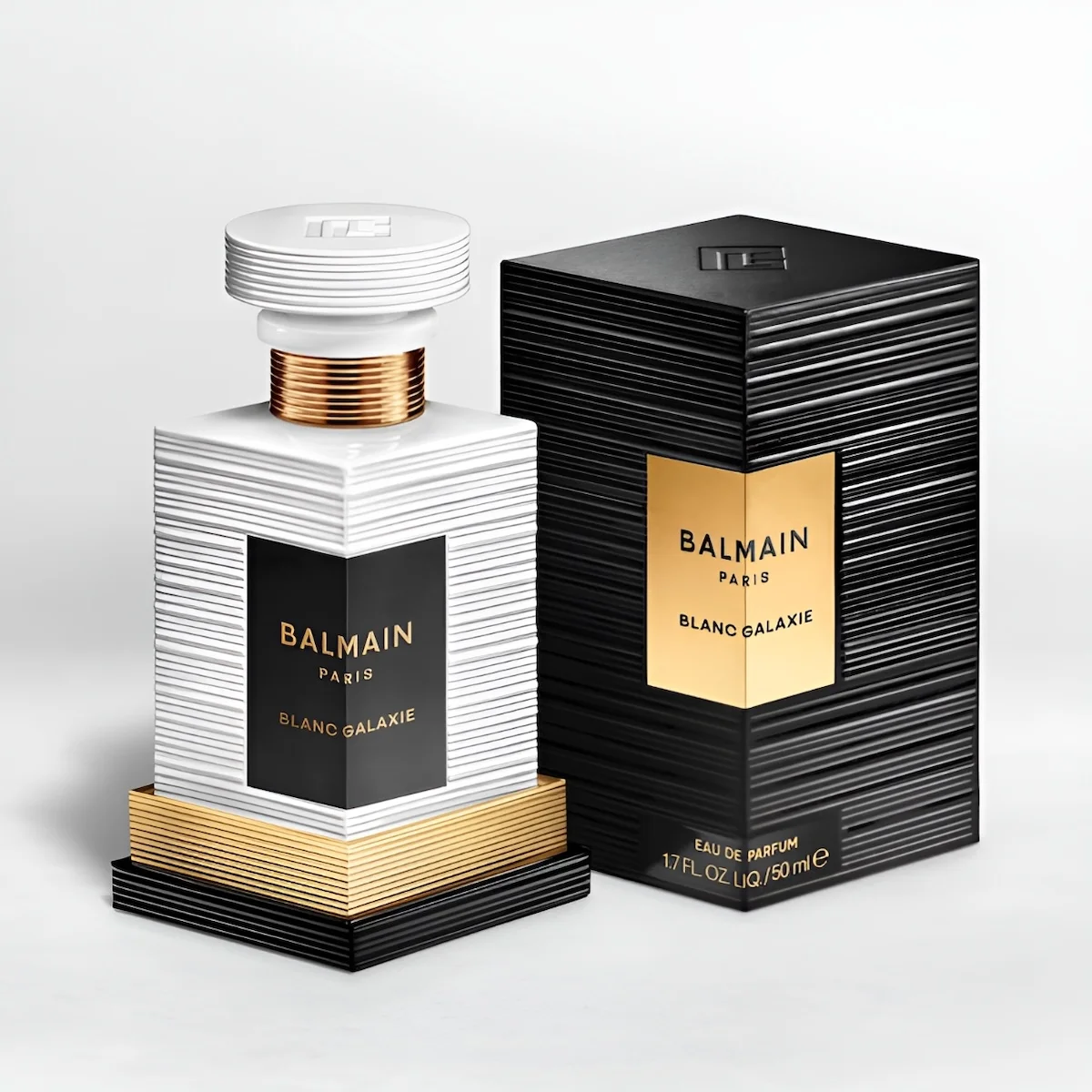 Le nouveau parfum « Blanc Galaxie » de Balmain dégage une énergie céleste dans son flacon