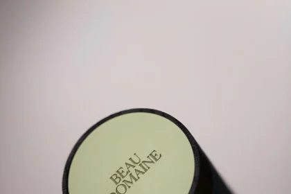 Le nouveau packaging eco-friendly de Beau Domaine, la marque de cosmétiques de Brad Pitt, est une vraie réussite