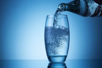 L'eau gazeuse peut-elle vraiment aider à perdre du poids ?