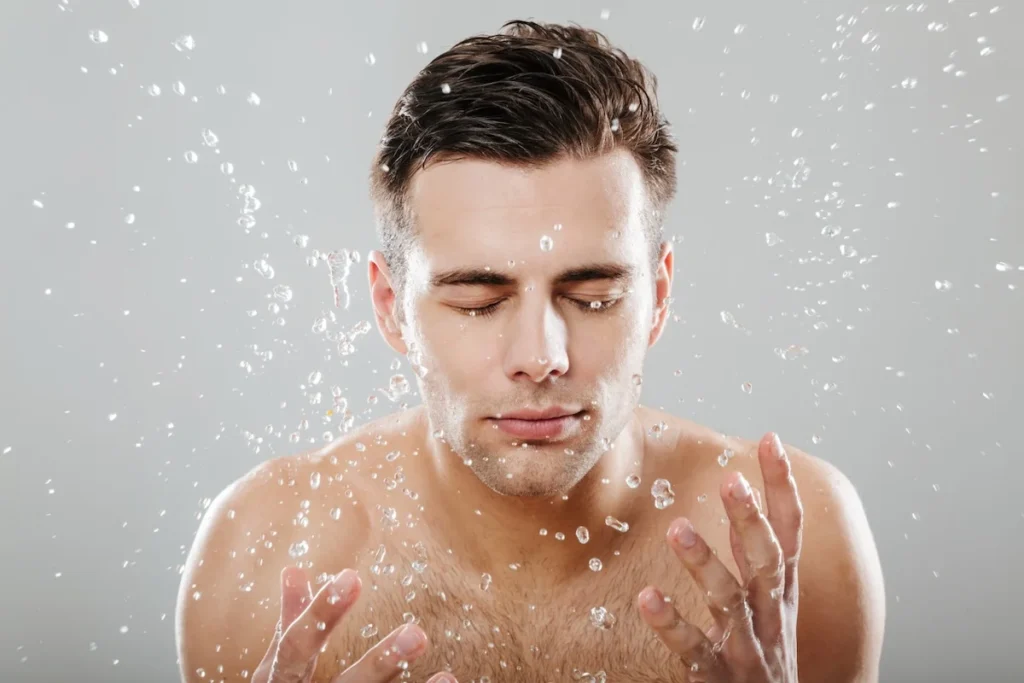 Garder une peau bien hydratée nécessite des gestes simples au quotidien