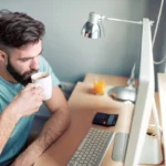 Selon une étude, le café pourrait contrer les méfaits de la sédentarité au travail