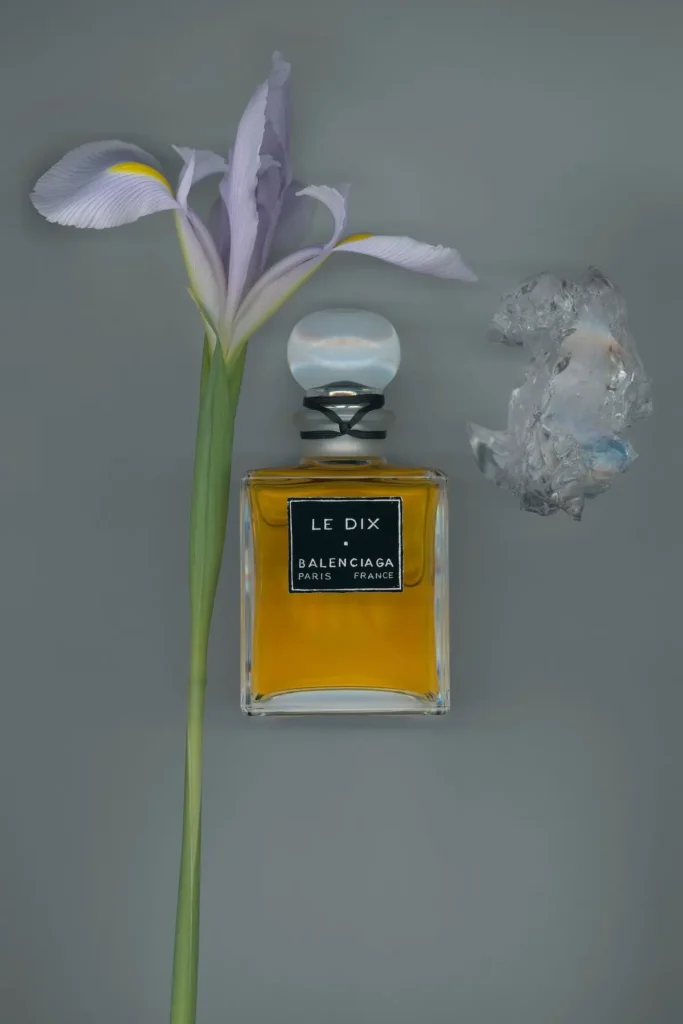 Les parfums Balenciaga font leur grand retour avec une collection inédite de dix fragrances